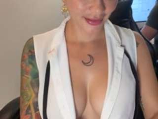 Adult webcam host anastaxialynn at   Camsoda