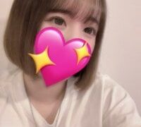 Adult webcam host CocoaMilk18 at Stripchat