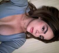 Adult webcam host emiss_ at Stripchat