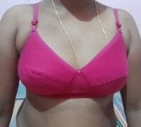 Adult webcam host Lalitha-1995 at Stripchat
