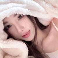 Adult webcam host milk_sugar at Stripchat