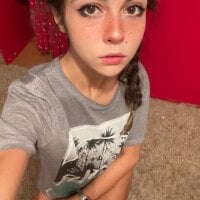 Adult webcam host Pinkypupa-Love at Stripchat