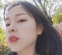 Adult webcam host shaoshao-7758 at Stripchat