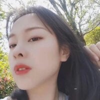 Adult webcam host shaoshao-7758 at Stripchat