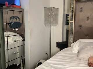 Adult webcam host sweetstufff at Camsoda