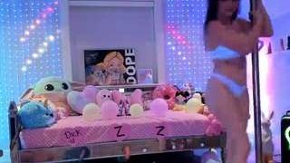 arianina — Camsoda