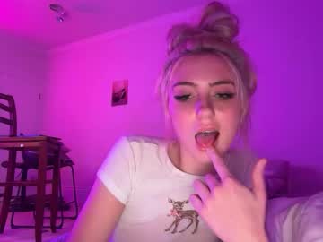 Chloeros3e — Adult Webcam on Chaturbate Adult webcam host chloeros3e at Chaturbate