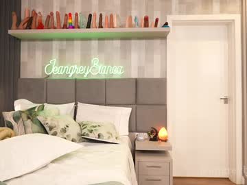 Jeangreybianca — Live Nude Cam on Chaturbate Adult webcam host jeangreybianca at Chaturbate