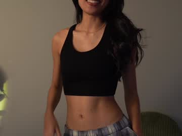 Littlemiss_kira — Nude Cam Girl on Chaturbate Adult webcam host littlemiss_kira at Chaturbate