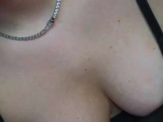 Live nude cam model alisssa4 on Camsoda