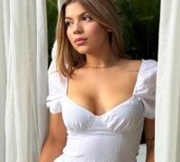 Live nude cam model AngelBlushXXX on Stripchat