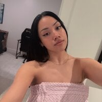 Live nude cam model babymalaya on Stripchat