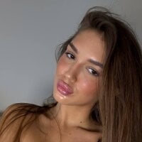 Live nude cam model Carolyn_Smith on Stripchat