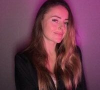 Live nude cam model EmaSalis on Stripchat