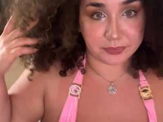 Live nude cam model kawaiifairybb on Camsoda