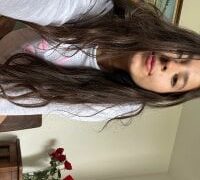 Live nude cam model LittleDoll___ on Stripchat