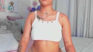 Live nude cam model marilyn-wild on Camsoda