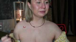 Live nude cam model scent-of-woman on Camsoda