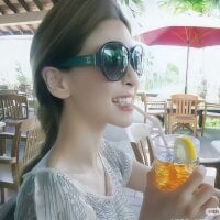 Live nude cam model Selenaaaaa- on Stripchat