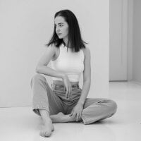 Live nude cam model -SweetDi- on Stripchat