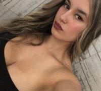 Live nude cam model tetutamy on Stripchat