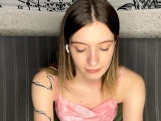 Saanviconti    Live nude cam model saanviconti on Camsoda