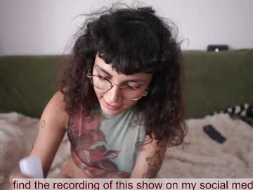 Venus_in_jeans — Adult Webcam on Chaturbate — Chaturbate