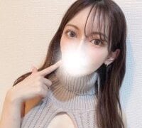 Adult webcam host RIRI-style at Stripchat