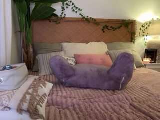 Adult webcam host thelittlenative at   Camsoda