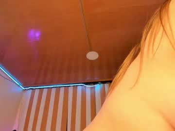 Kloelamaravilla18 — Live Nude Cam on Chaturbate Adult webcam host kloelamaravilla18 at Chaturbate