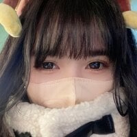 Live nude cam model HaruruHappy on Stripchat