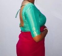 Live nude cam model Queen_Doll on Stripchat