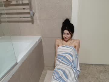 Milla_bella — Live Nude Cam on Chaturbate Adult webcam host milla_bella at Chaturbate