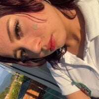 Adult webcam host CamiTeaseX_ at Stripchat