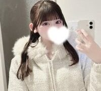 Adult webcam host shina_mo_n_ch at Stripchat