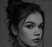 Live nude cam model Exeltis on Stripchat