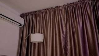 Live nude cam model hannabyron on Camsoda