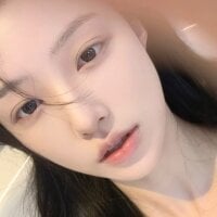 Live nude cam model bdbdzs on Stripchat