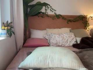 Live nude cam model thelittlenative on Camsoda