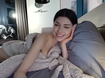 Milla_bella — XXX Stream on Chaturbate Adult webcam host milla_bella at Chaturbate