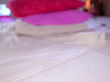 Vesia — Adult Webcam on Chaturbate Live nude cam model vesia on Chaturbate