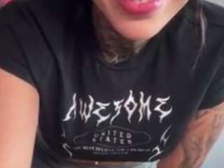 Adult webcam host iamanna at   Camsoda