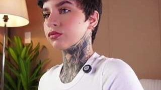 Adult webcam host alicee-love at   Camsoda