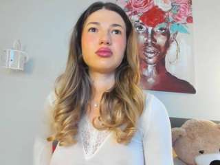 Adult webcam host dariadeli at   Camsoda