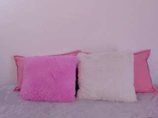 Adult webcam host hannawilliams at   Camsoda