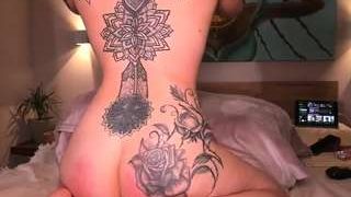 Live nude cam model andrelovepornubstar on Camsoda