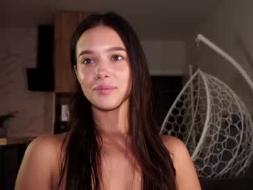 Emilybatee — Private Show on Chaturbate Live nude cam model emilybatee on Chaturbate