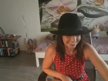 Jennycutey — XXX Stream on Chaturbate Live nude cam model jennycutey on Chaturbate