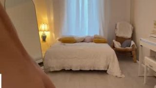 Onlykitty_chillhere — Nude Cam Girl on Chaturbate Live nude cam model onlykitty_chillhere on Chaturbate