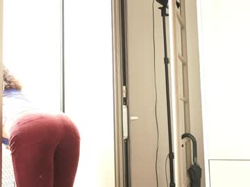 Venus_in_jeans — Nude Cam Girl on Chaturbate Live nude cam model venus_in_jeans on Chaturbate